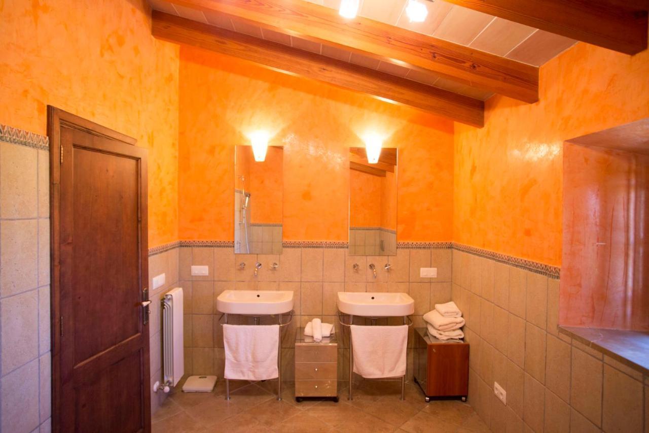 Peroti / Villa *