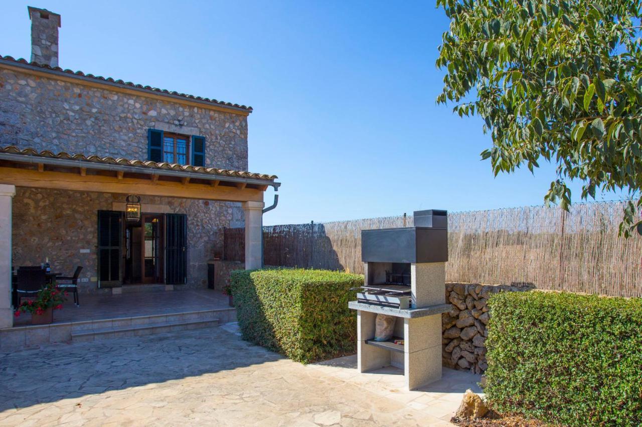 Villa Peroti / *